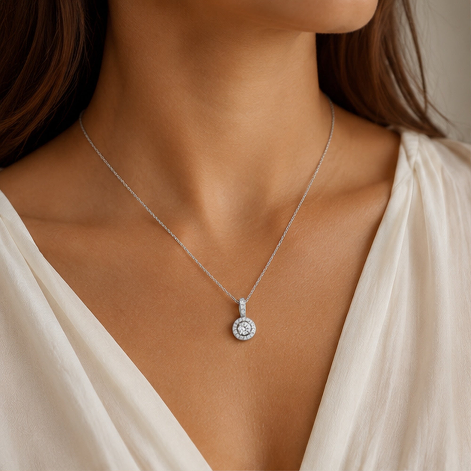 Celeste Crystal Halo Necklace – Silver Round Crystal Pendant